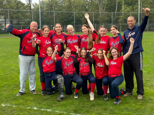 Jeka U15 kampioen softbal 2e klasse❤️